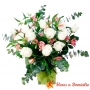 Florero con 12 Rosas Blancas